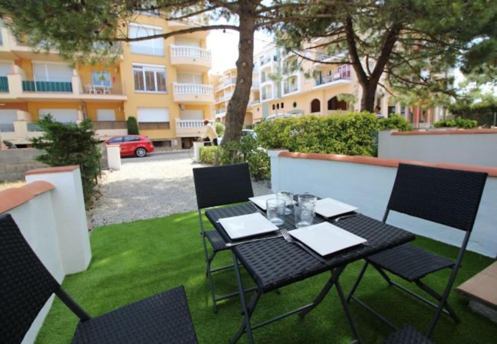Appartement Situe A 100 M De La Plage Empuriabrava Εξωτερικό φωτογραφία