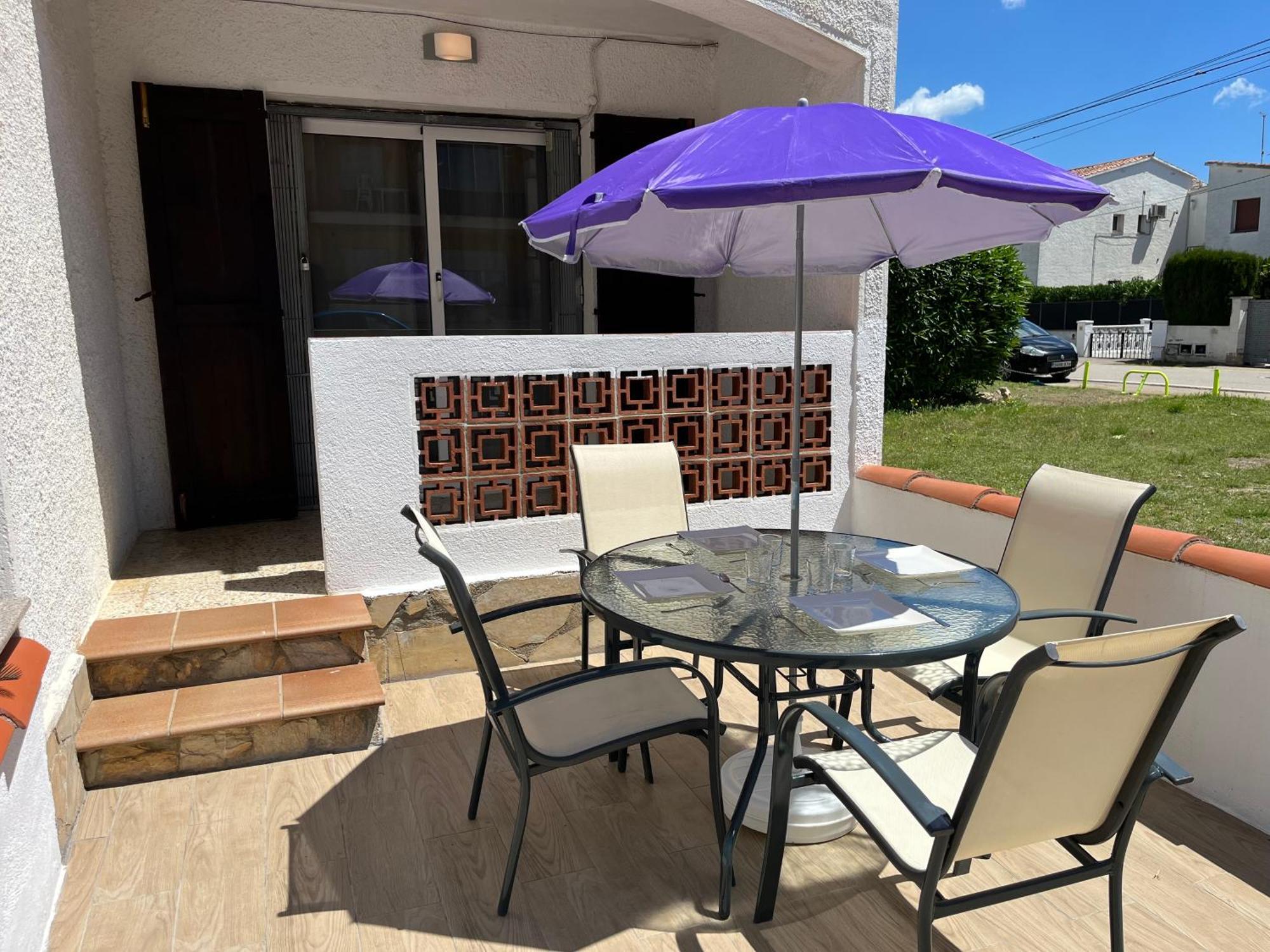 Appartement Situe A 100 M De La Plage Empuriabrava Εξωτερικό φωτογραφία